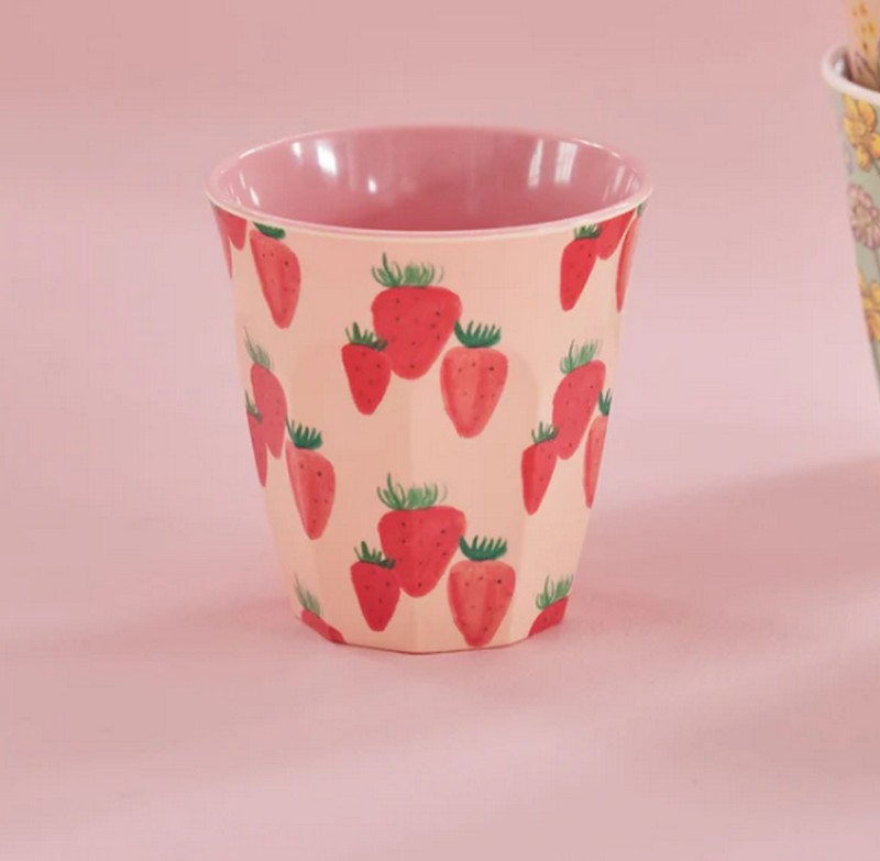 Bicchiere acqua in melamina decorato con fragole, adatto per adulti e bambini